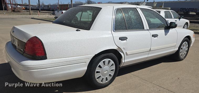 image for item DO7830 2010 Ford Crown Victoria Police Interceptor 