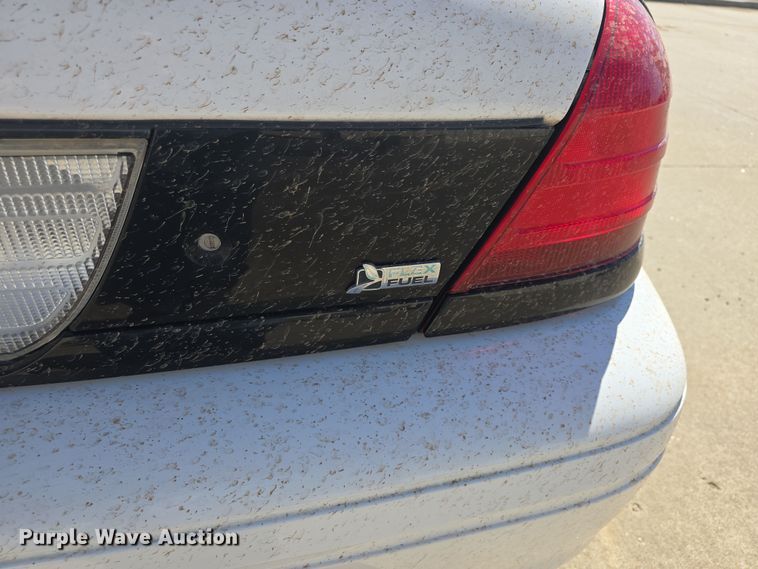 image for item DO7830 2010 Ford Crown Victoria Police Interceptor 