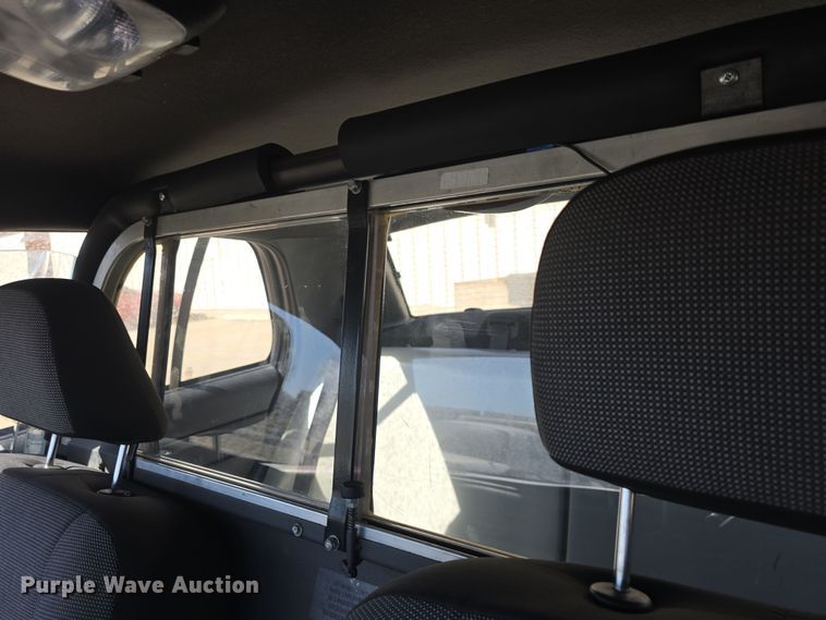 image for item DO7830 2010 Ford Crown Victoria Police Interceptor 