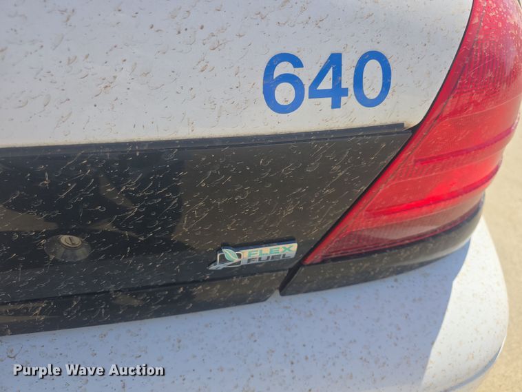 image for item DO7831 2011 Ford Crown Victoria Police Interceptor 