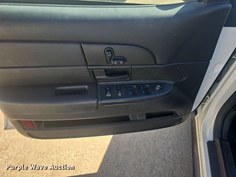 image for item DO7831 2011 Ford Crown Victoria Police Interceptor 