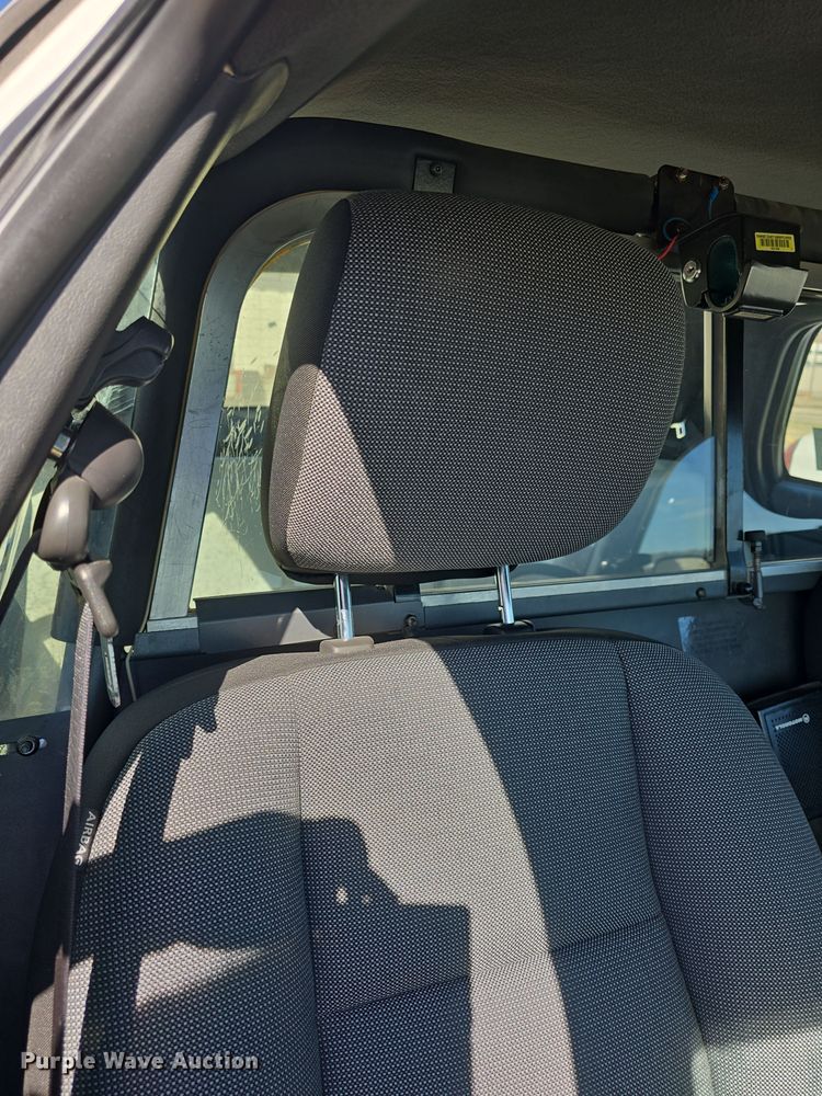 image for item DO7831 2011 Ford Crown Victoria Police Interceptor 