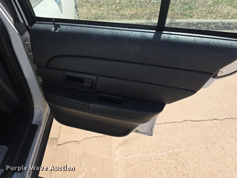 image for item DO7831 2011 Ford Crown Victoria Police Interceptor 