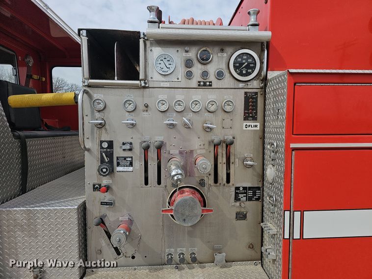 image for item DO7857 1983 Mack MC686FCS pumper fire truck