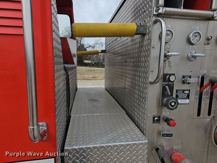 image for item DO7857 1983 Mack MC686FCS pumper fire truck