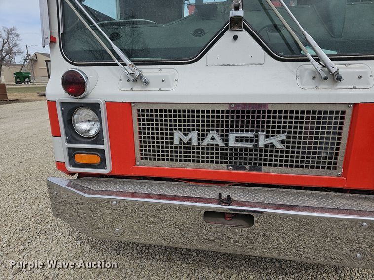 image for item DO7857 1983 Mack MC686FCS pumper fire truck