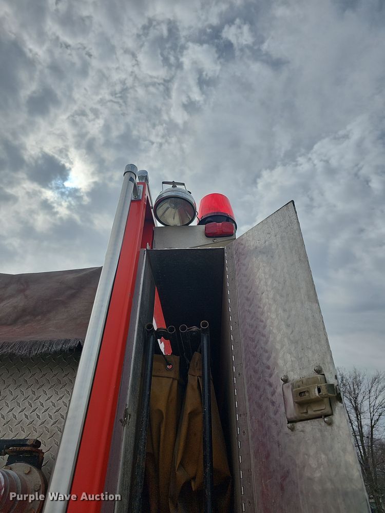 image for item DO7857 1983 Mack MC686FCS pumper fire truck