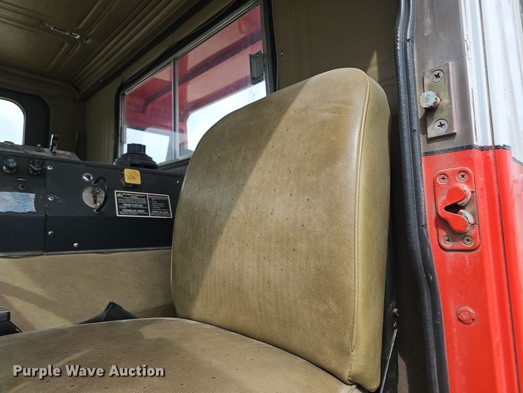 image for item DO7857 1983 Mack MC686FCS pumper fire truck