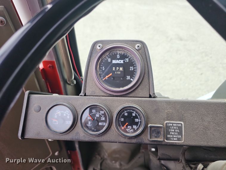 image for item DO7857 1983 Mack MC686FCS pumper fire truck