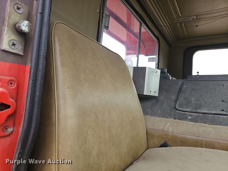 image for item DO7857 1983 Mack MC686FCS pumper fire truck