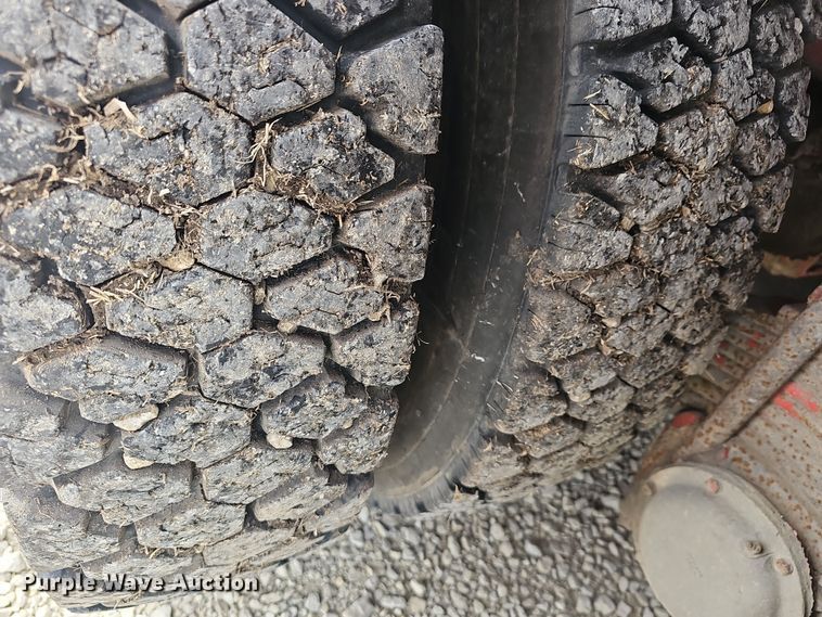 image for item DO7857 1983 Mack MC686FCS pumper fire truck