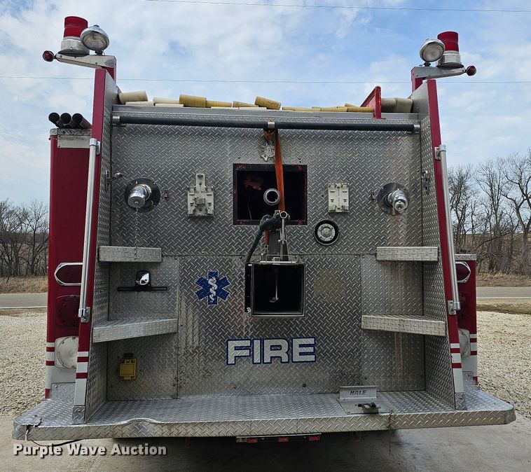 image for item DO7861 1985 Hendrickson 1871 W64 pumper fire truck