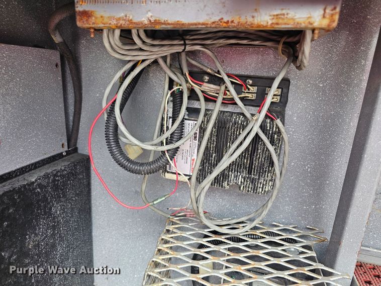 image for item DO7861 1985 Hendrickson 1871 W64 pumper fire truck