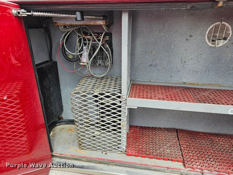 image for item DO7861 1985 Hendrickson 1871 W64 pumper fire truck