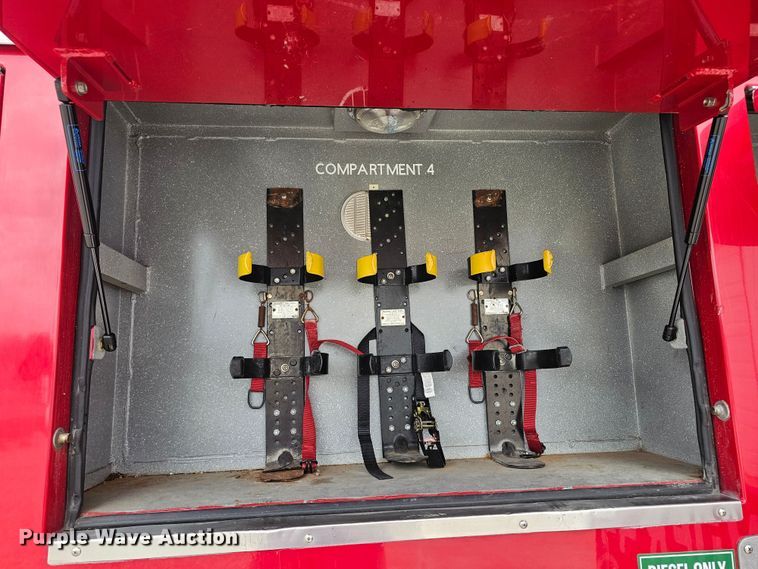 image for item DO7861 1985 Hendrickson 1871 W64 pumper fire truck