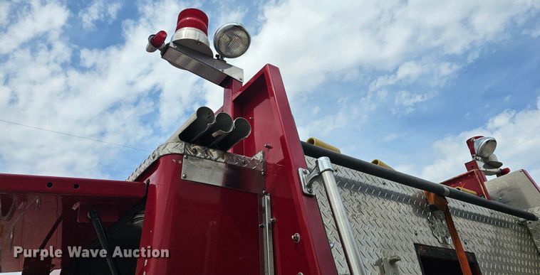 image for item DO7861 1985 Hendrickson 1871 W64 pumper fire truck