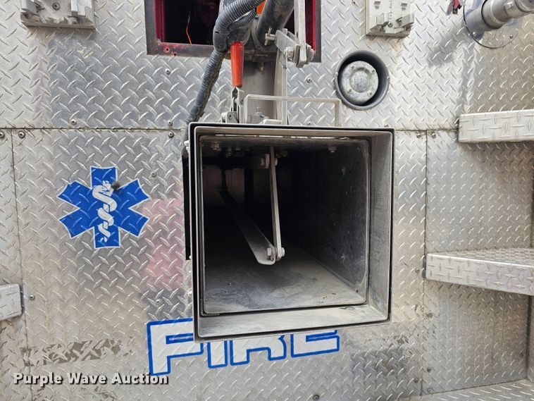 image for item DO7861 1985 Hendrickson 1871 W64 pumper fire truck