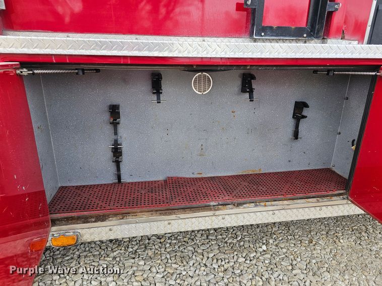 image for item DO7861 1985 Hendrickson 1871 W64 pumper fire truck