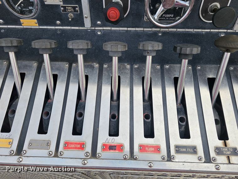 image for item DO7861 1985 Hendrickson 1871 W64 pumper fire truck