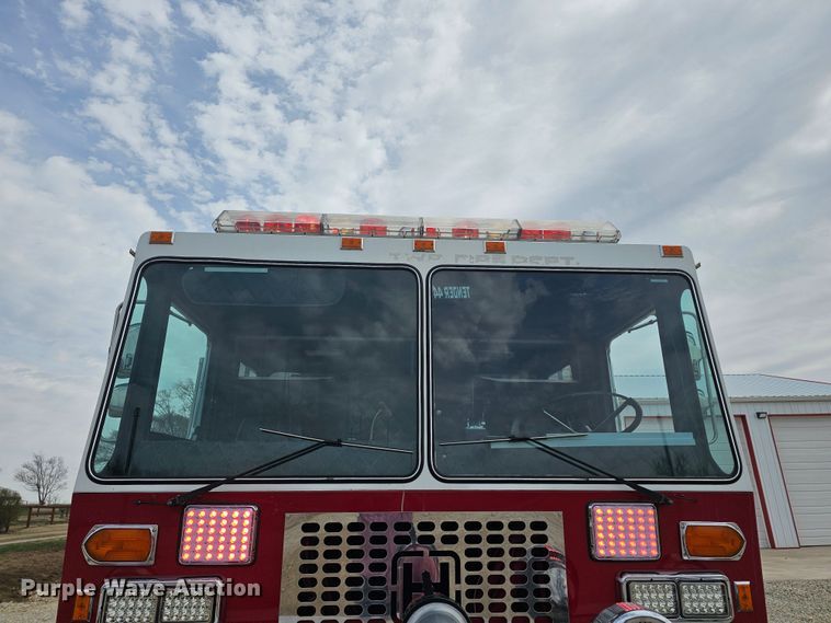 image for item DO7861 1985 Hendrickson 1871 W64 pumper fire truck