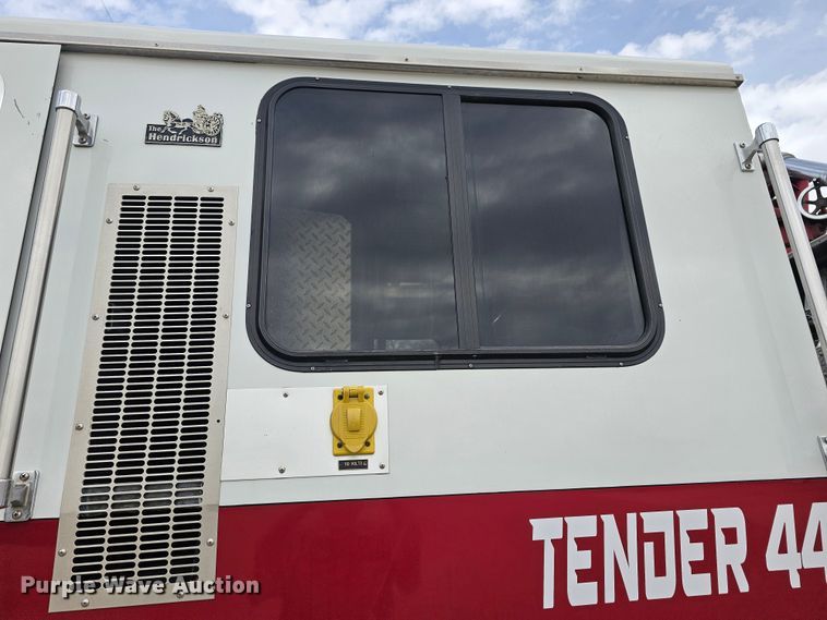 image for item DO7861 1985 Hendrickson 1871 W64 pumper fire truck