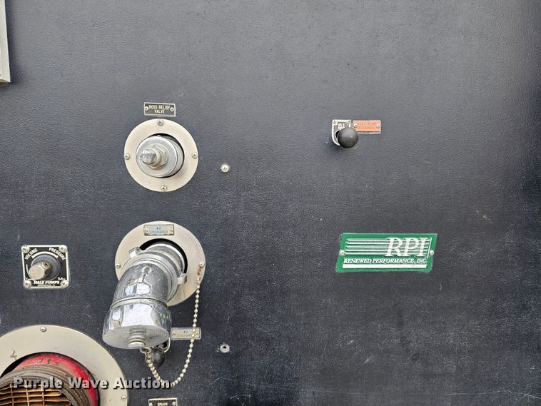 image for item DO7861 1985 Hendrickson 1871 W64 pumper fire truck