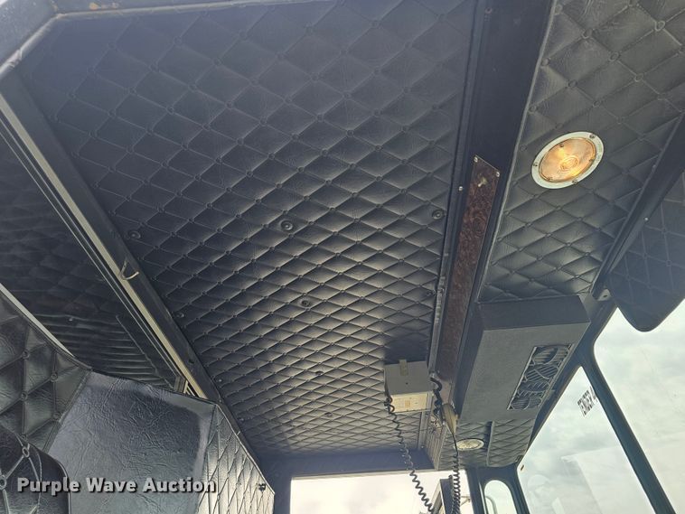 image for item DO7861 1985 Hendrickson 1871 W64 pumper fire truck