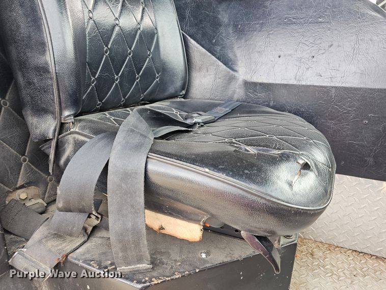 image for item DO7861 1985 Hendrickson 1871 W64 pumper fire truck