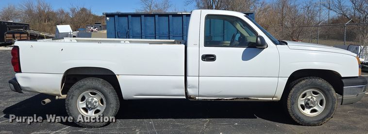 image for item DP6214 2003 Chevrolet Silverado 1500 pickup truck