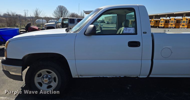 image for item DP6214 2003 Chevrolet Silverado 1500 pickup truck