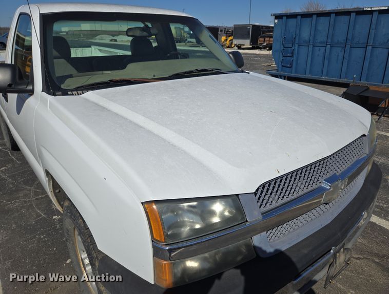image for item DP6214 2003 Chevrolet Silverado 1500 pickup truck