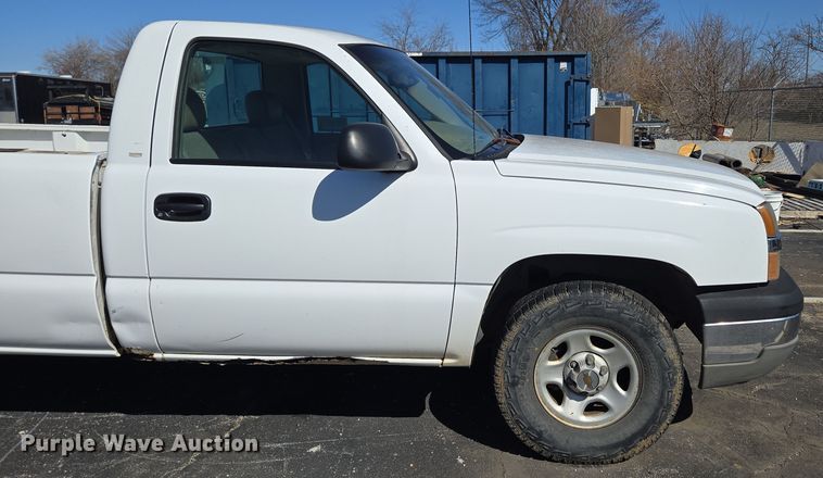 image for item DP6214 2003 Chevrolet Silverado 1500 pickup truck