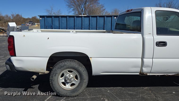 image for item DP6214 2003 Chevrolet Silverado 1500 pickup truck