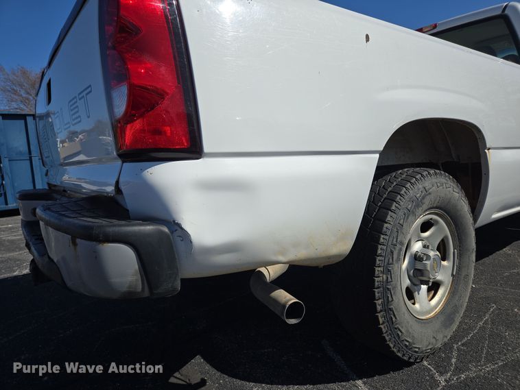 image for item DP6214 2003 Chevrolet Silverado 1500 pickup truck