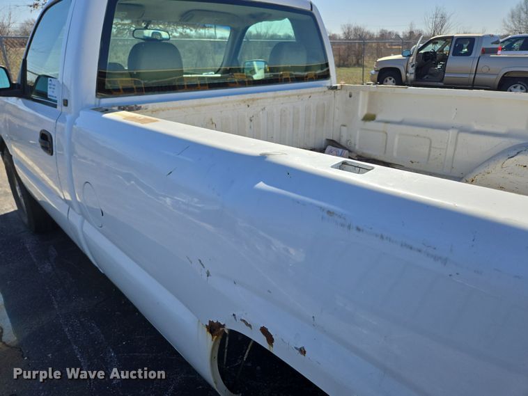 image for item DP6214 2003 Chevrolet Silverado 1500 pickup truck