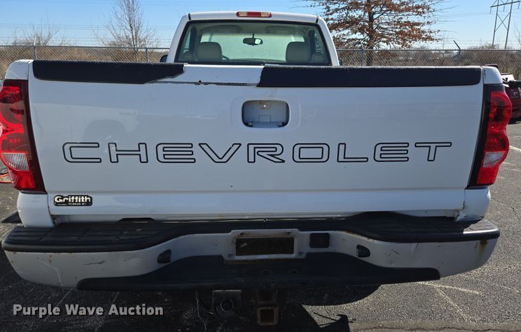 image for item DP6214 2003 Chevrolet Silverado 1500 pickup truck