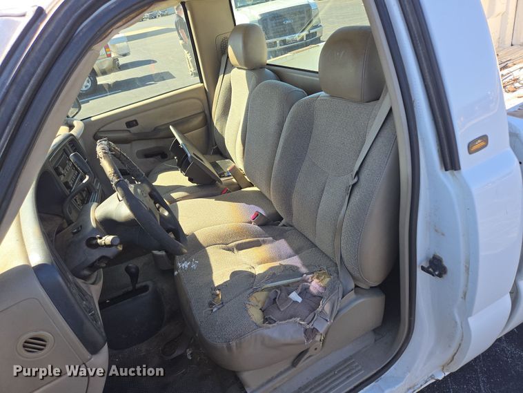 image for item DP6214 2003 Chevrolet Silverado 1500 pickup truck