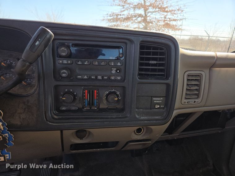 image for item DP6214 2003 Chevrolet Silverado 1500 pickup truck