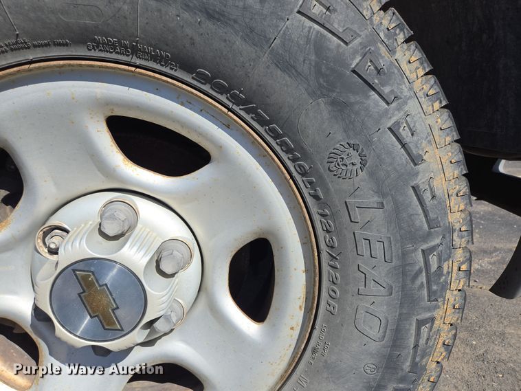 image for item DP6214 2003 Chevrolet Silverado 1500 pickup truck