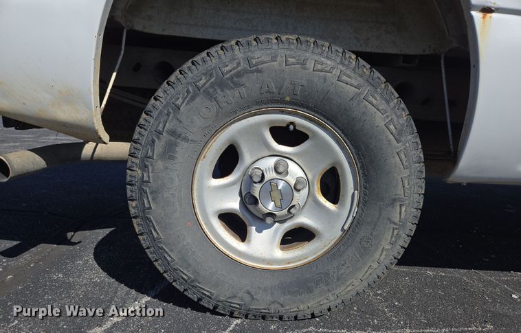 image for item DP6214 2003 Chevrolet Silverado 1500 pickup truck