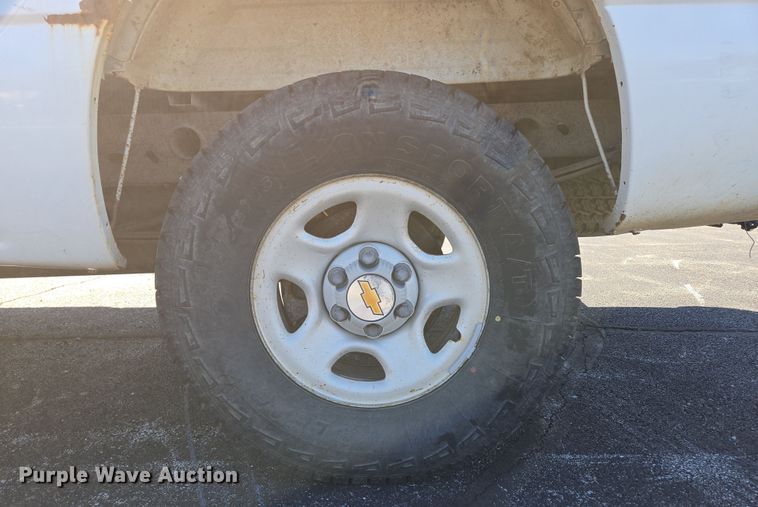 image for item DP6214 2003 Chevrolet Silverado 1500 pickup truck