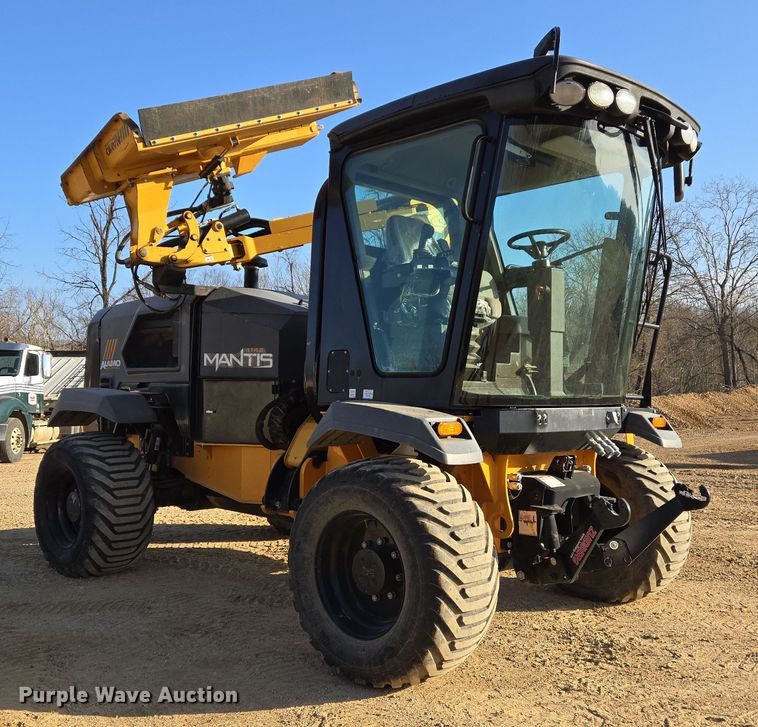 image for item DS5327 2021 Alamo Industrial Mantis 4142 municipal tractor