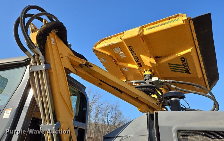 image for item DS5327 2021 Alamo Industrial Mantis 4142 municipal tractor