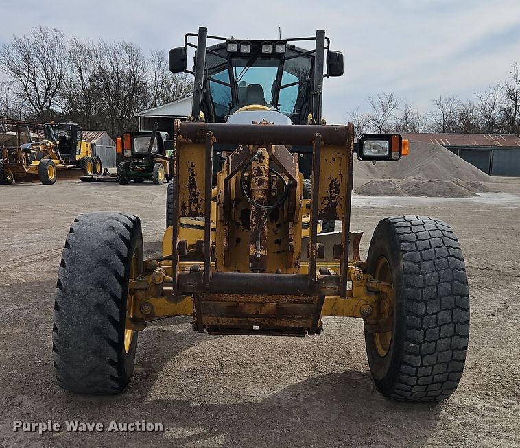 image for item DT7661 2011 Komatsu GD655-5 motor grader