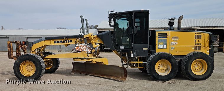 image for item DT7661 2011 Komatsu GD655-5 motor grader