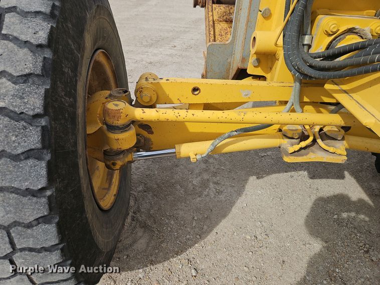 image for item DT7661 2011 Komatsu GD655-5 motor grader