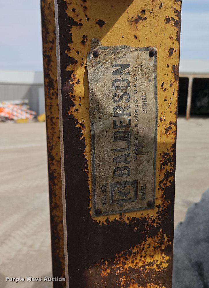 image for item DT7661 2011 Komatsu GD655-5 motor grader