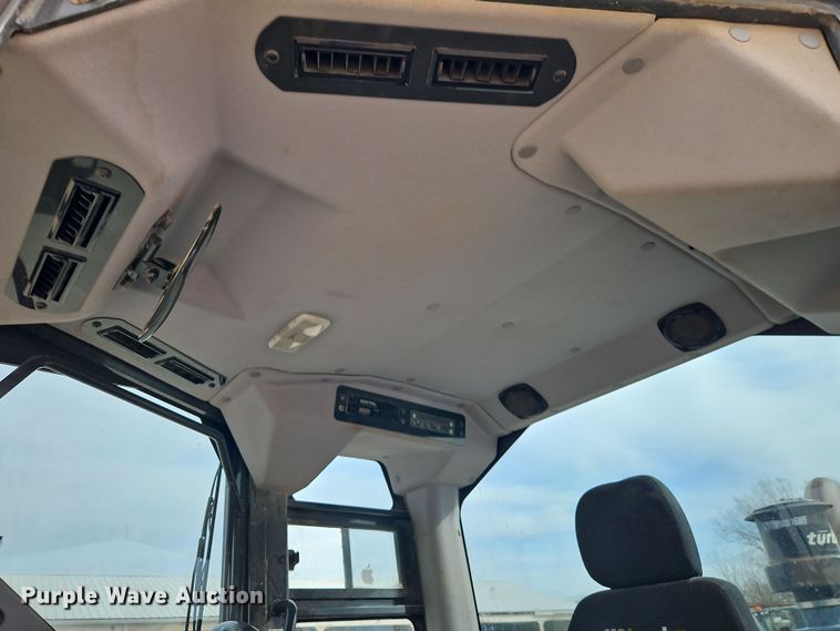 image for item DT7661 2011 Komatsu GD655-5 motor grader