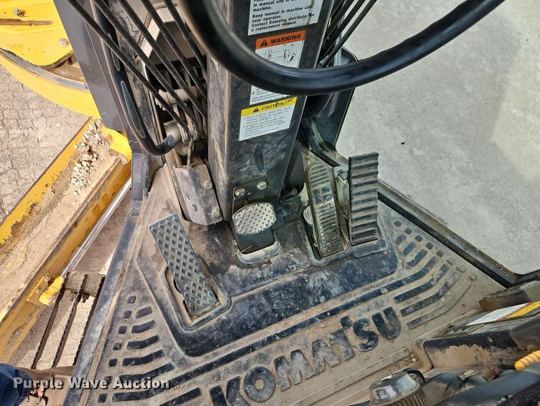 image for item DT7661 2011 Komatsu GD655-5 motor grader