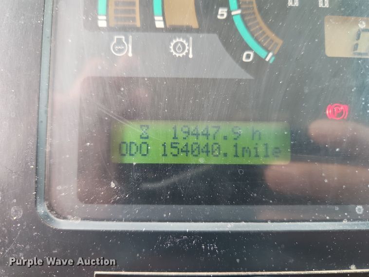 image for item DT7661 2011 Komatsu GD655-5 motor grader